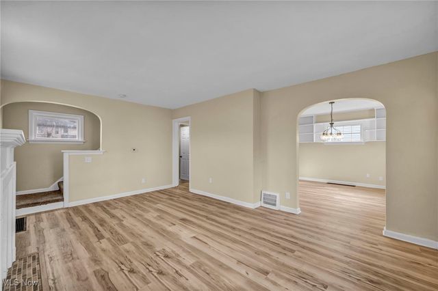 2217 E 32nd Street, Lorain, OH 44055