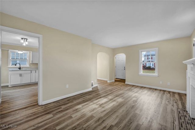 2217 E 32nd Street, Lorain, OH 44055