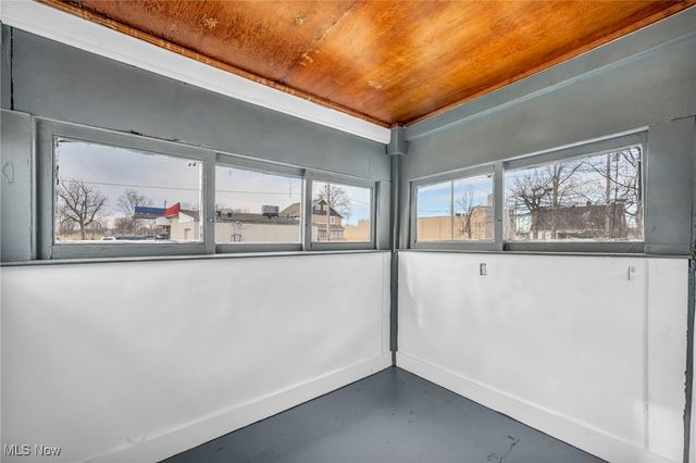 2217 E 32nd Street, Lorain, OH 44055