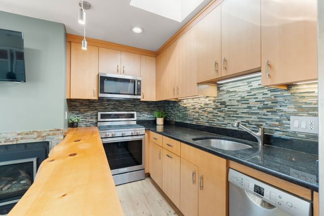 239 Dorchester St 3, Boston, MA 02127