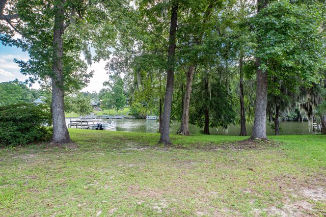 113 Grandview Court, Vance, SC 29163