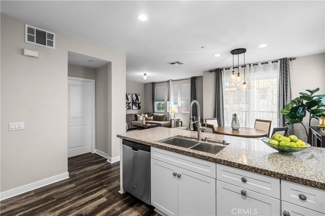 619 West Foothill Boulevard 50, Glendora, CA 91741