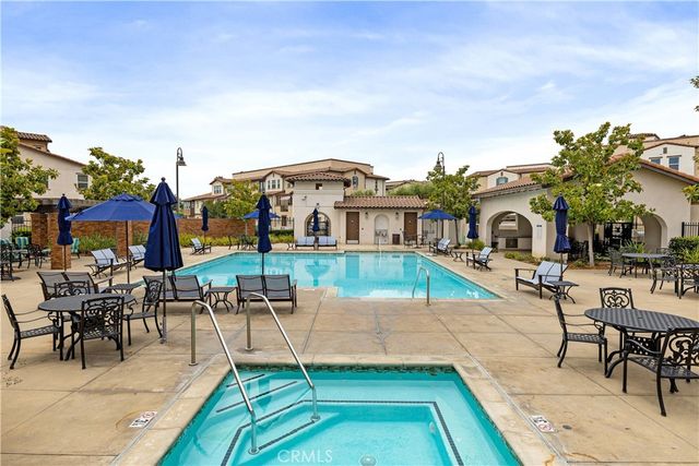 619 West Foothill Boulevard 50, Glendora, CA 91741