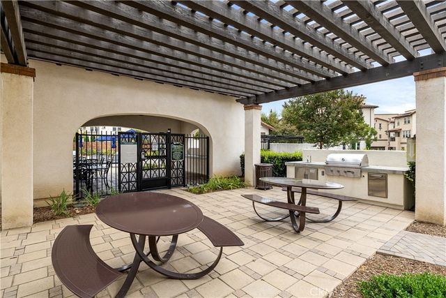 619 West Foothill Boulevard 50, Glendora, CA 91741