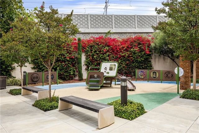 619 West Foothill Boulevard 50, Glendora, CA 91741