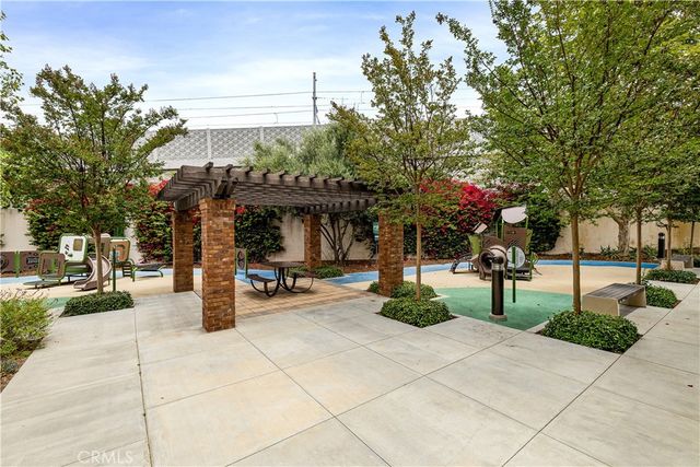619 West Foothill Boulevard 50, Glendora, CA 91741