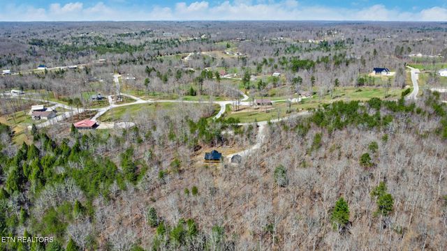 813 Bluebird Ridge Rd, Jamestown, TN 38556