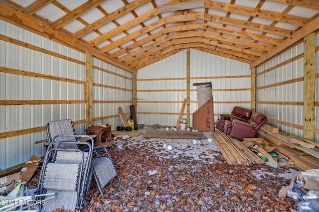 813 Bluebird Ridge Rd, Jamestown, TN 38556