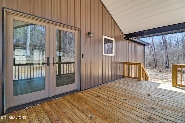 813 Bluebird Ridge Rd, Jamestown, TN 38556