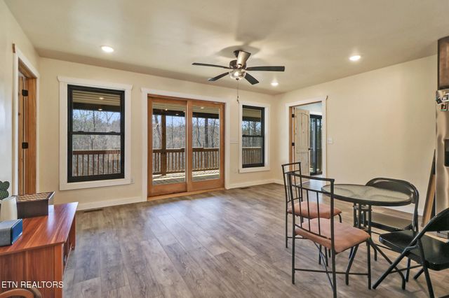 813 Bluebird Ridge Rd, Jamestown, TN 38556