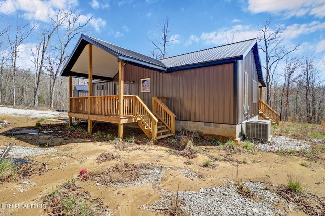 813 Bluebird Ridge Rd, Jamestown, TN 38556