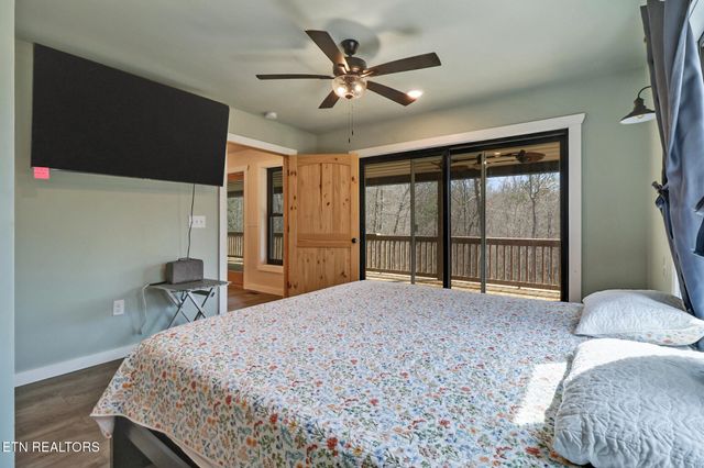 813 Bluebird Ridge Rd, Jamestown, TN 38556