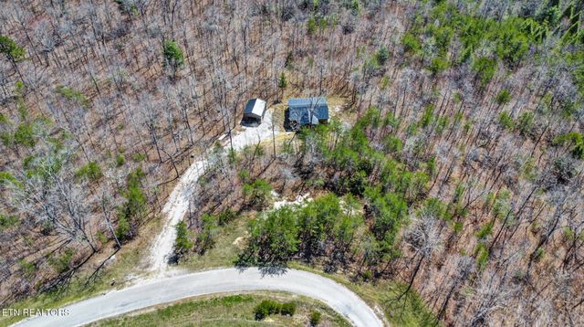 813 Bluebird Ridge Rd, Jamestown, TN 38556
