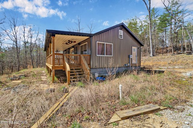 813 Bluebird Ridge Rd, Jamestown, TN 38556
