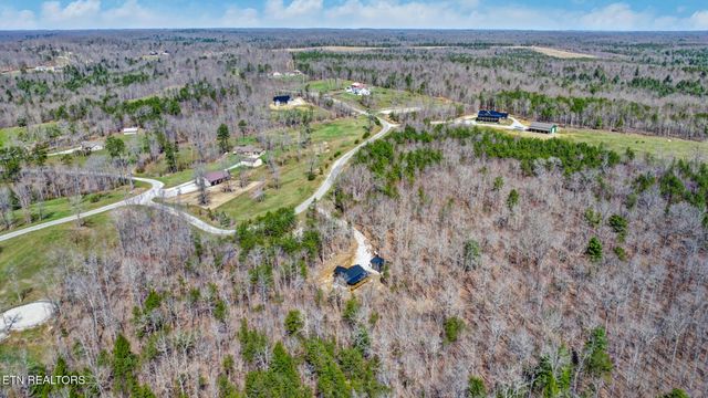 813 Bluebird Ridge Rd, Jamestown, TN 38556
