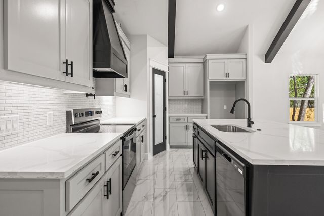 5747 Waddell Street, Sansom Park, TX 76114