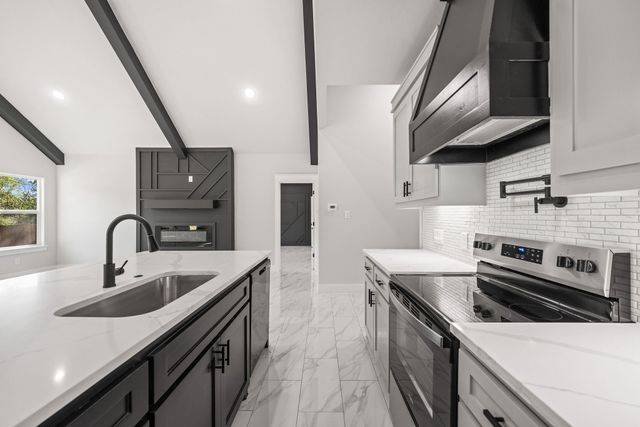 5747 Waddell Street, Sansom Park, TX 76114