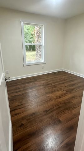 205 Tulsa Ave, Tullahoma, TN 37388