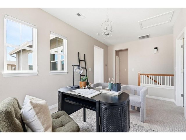 6175 S Paris St, Englewood, CO 80111