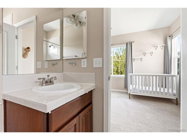 6175 S Paris St, Englewood, CO 80111