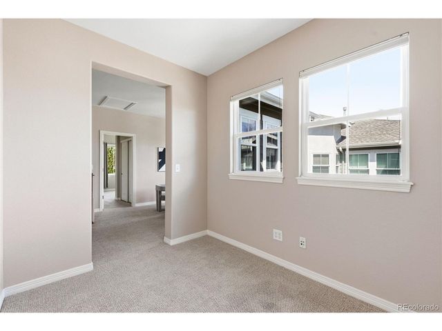 6175 S Paris St, Englewood, CO 80111