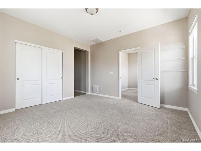 6175 S Paris St, Englewood, CO 80111