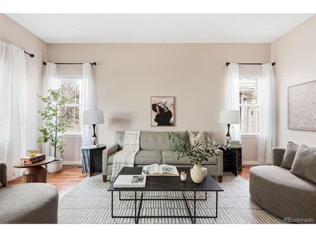 6175 S Paris St, Englewood, CO 80111