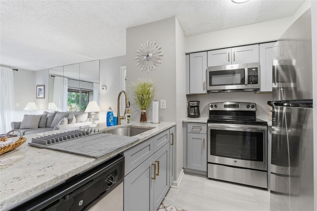 6046 TOPHER TRAIL 6046, Mulberry, FL 33860