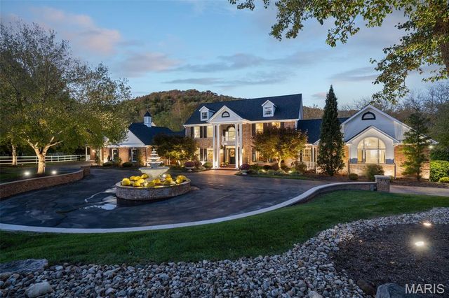 17417 Summit View Place Lane, Wildwood, MO 63038