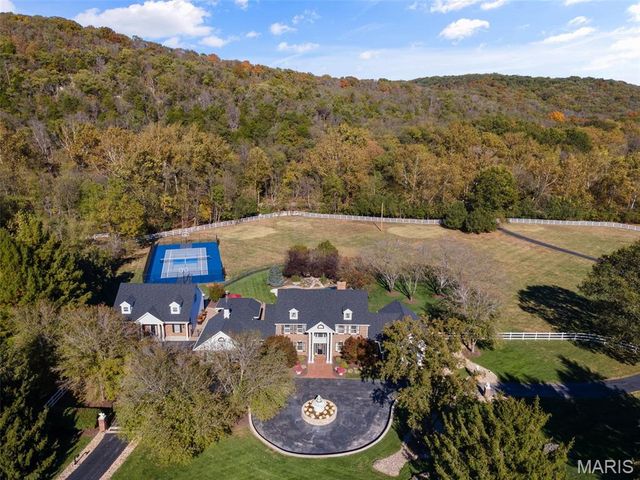 17417 Summit View Place Lane, Wildwood, MO 63038