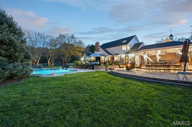 17417 Summit View Place Lane, Wildwood, MO 63038