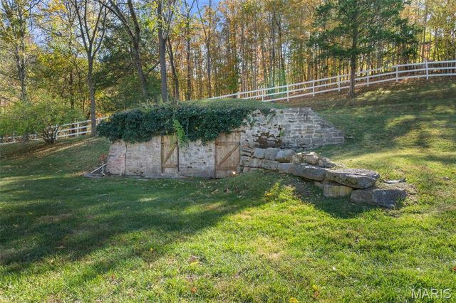 17417 Summit View Place Lane, Wildwood, MO 63038