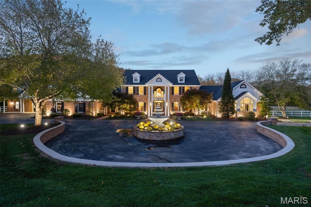 17417 Summit View Place Lane, Wildwood, MO 63038