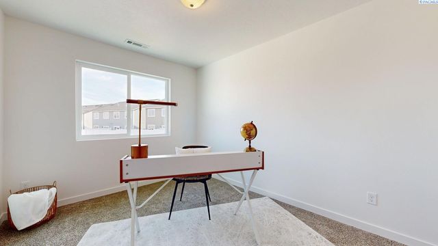 1152 N Yost Street, Kennewick, WA 99336