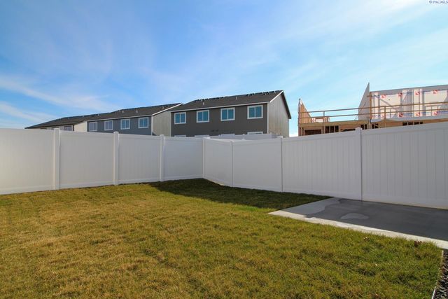 1152 N Yost Street, Kennewick, WA 99336