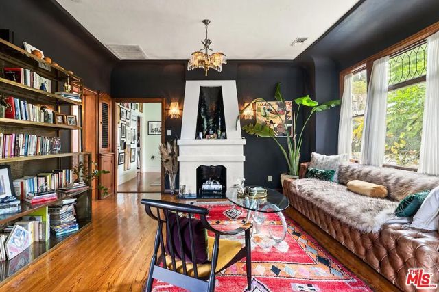 1315 Calumet Avenue, Los Angeles, CA 90026
