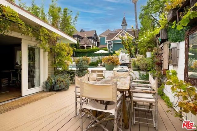 1315 Calumet Avenue, Los Angeles, CA 90026
