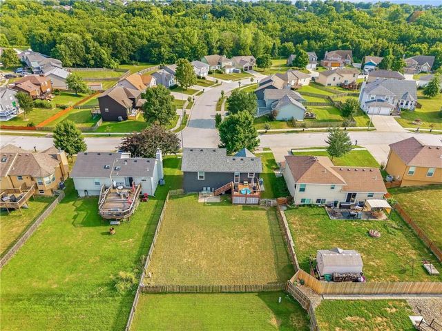 8412 NE 115th Terrace, Kansas City, MO 64157