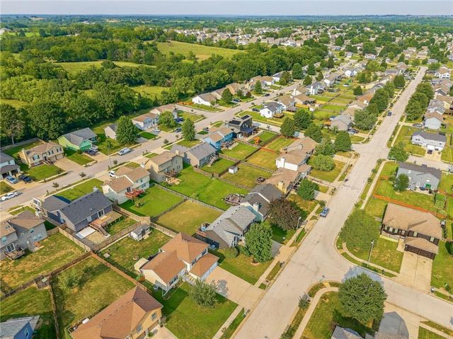 8412 NE 115th Terrace, Kansas City, MO 64157
