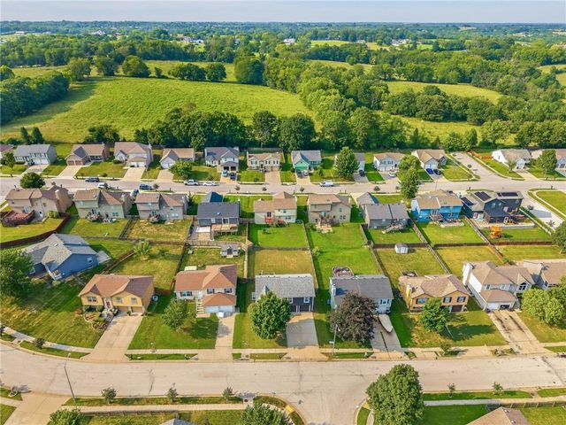8412 NE 115th Terrace, Kansas City, MO 64157