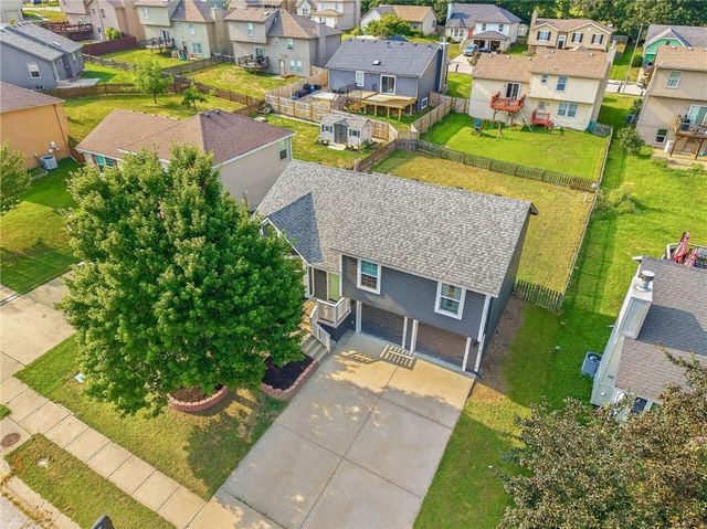 8412 NE 115th Terrace, Kansas City, MO 64157