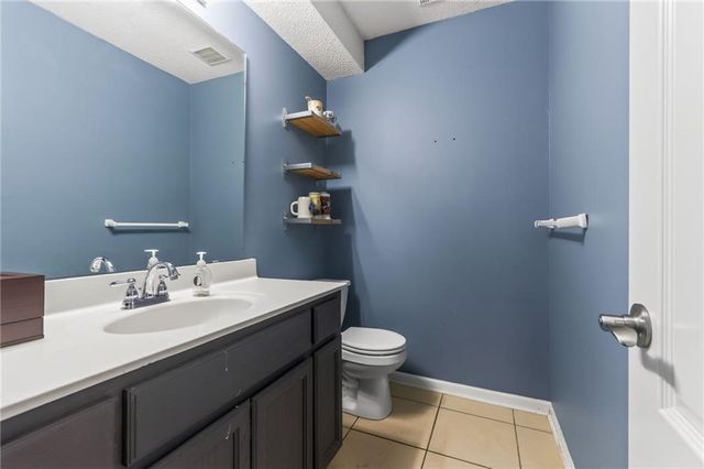 8412 NE 115th Terrace, Kansas City, MO 64157