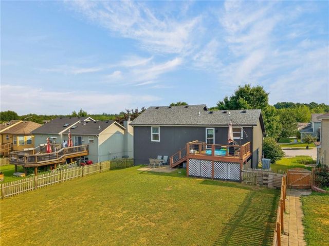 8412 NE 115th Terrace, Kansas City, MO 64157