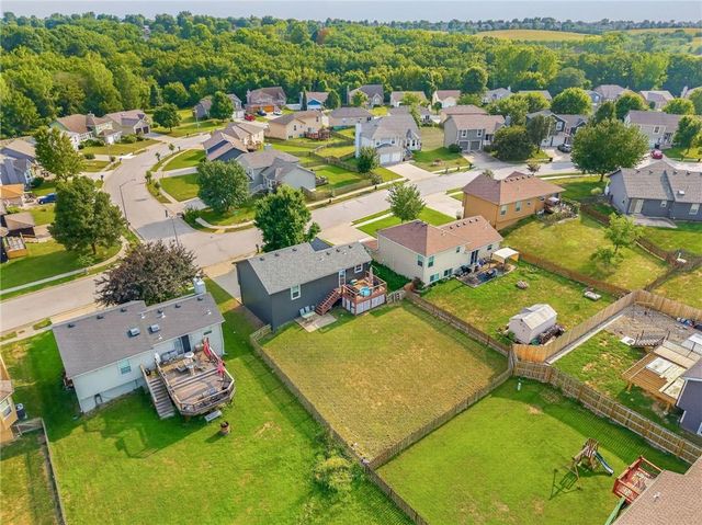 8412 NE 115th Terrace, Kansas City, MO 64157