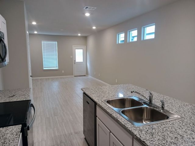 3013 Pecan Farm Lane, Fort Worth, TX 76140