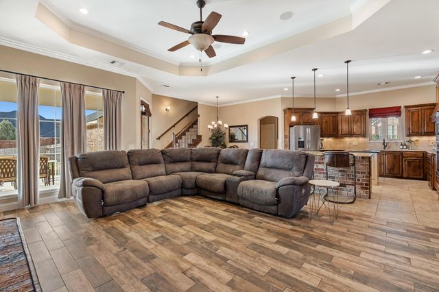 6 CRESTWAY Court, Canyon, TX 79015