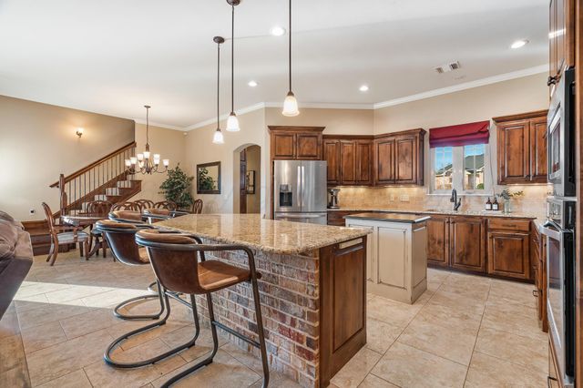 6 CRESTWAY Court, Canyon, TX 79015