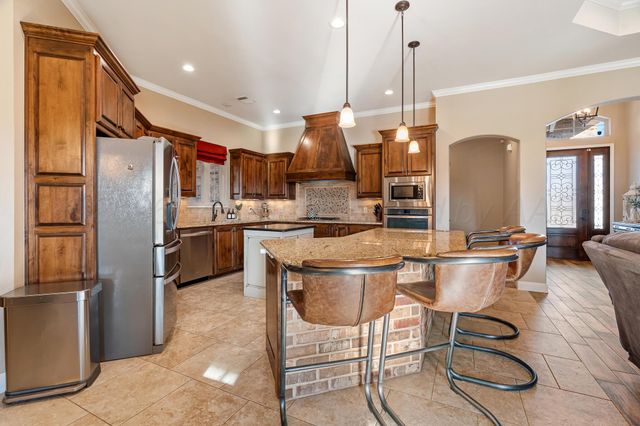 6 CRESTWAY Court, Canyon, TX 79015