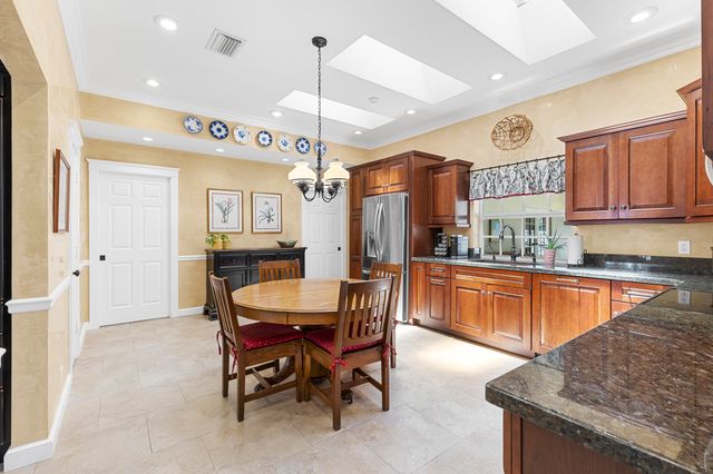 7501 Plantation Road, Plantation, FL 33317