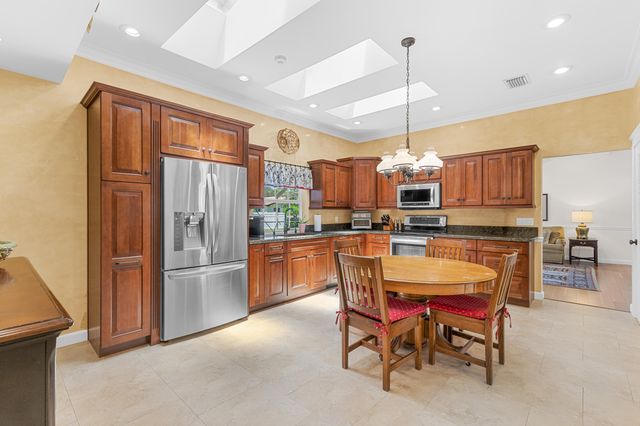 7501 Plantation Road, Plantation, FL 33317